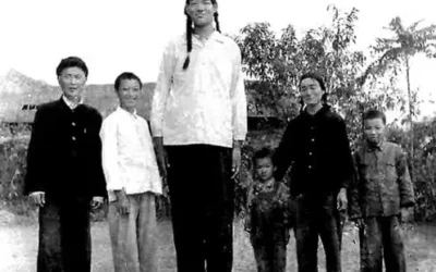 Who was Zeng Jinlian, the tallest women ever ?